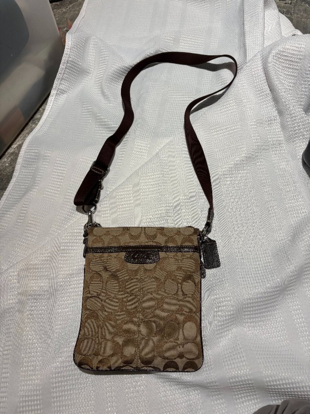Coach Vintage Signature Swingpack Crossbody Bag Purse Brown